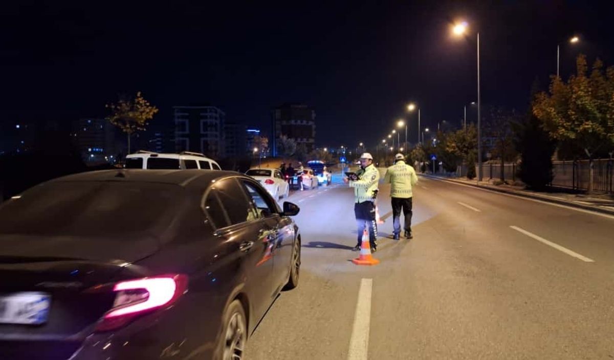 Kayseride 2 Alkollu Surucuye Agir Ceza Ehliyetlerine El Konuldu