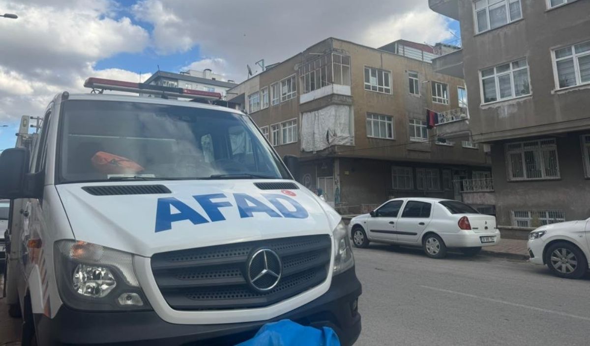 Kayseri'de Bina Boşaltıldı (2)