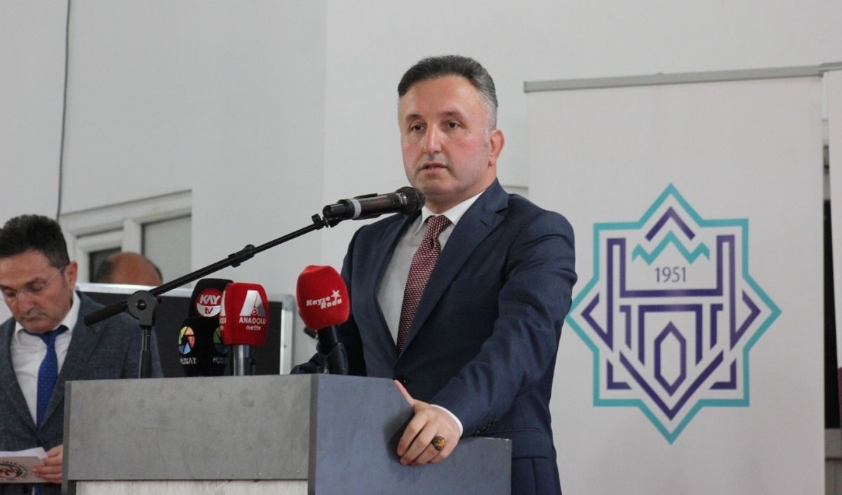 Kayseri’de İmam Hatip Okullarının 74. Yılı Kutlandı (1)