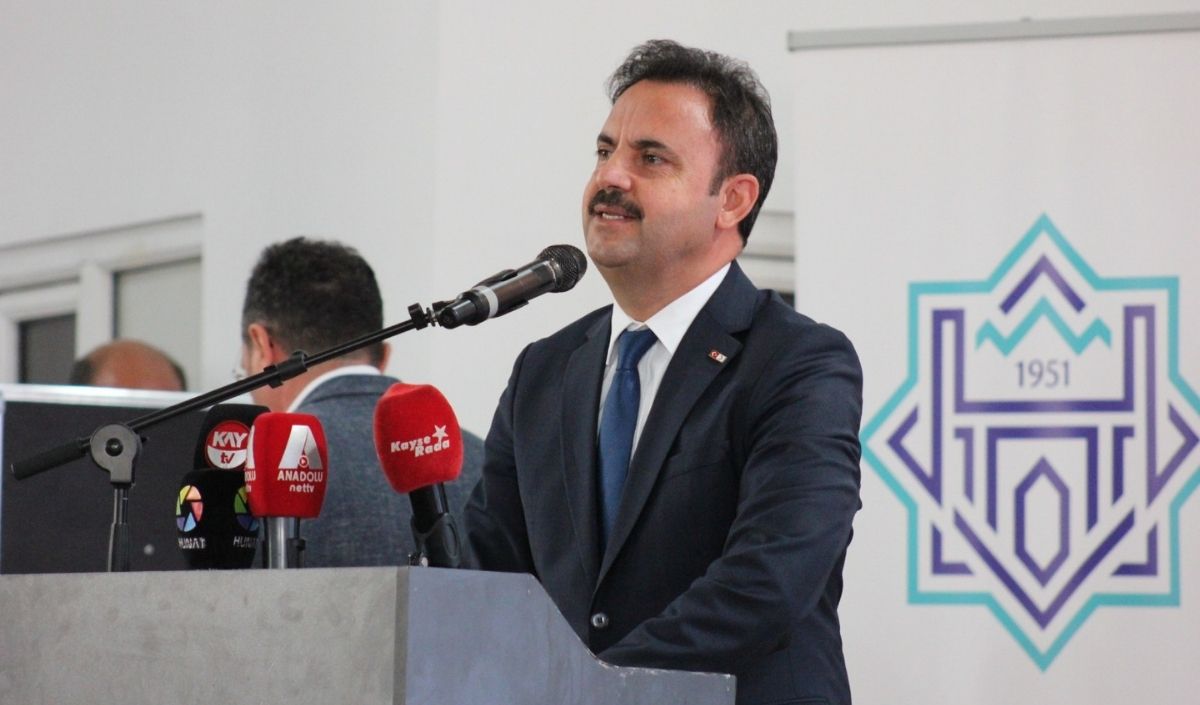 Kayseri’de İmam Hatip Okullarının 74. Yılı Kutlandı (3)