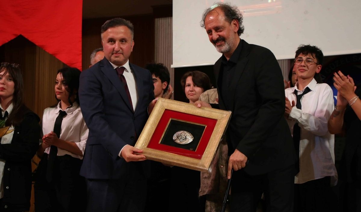 Kayseri'de ‘Kim Var’ Sanat Etkinliği Büyük Ilgi Gördü (1)