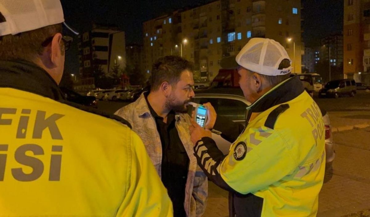 Kayseri'de Polise Mükavemet Eden Ehliyetine Eldi (2)