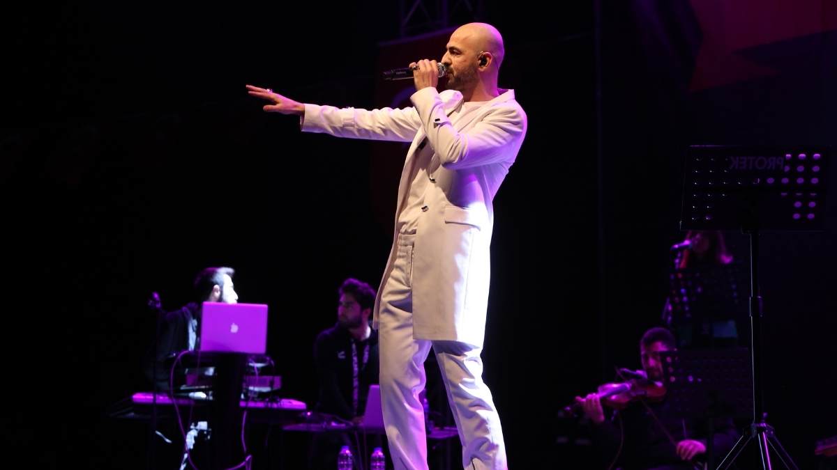 Kayseri'ye Geri Geliyor Soner Sarıkabadayı Konserine Geri Sayım Başladı!5