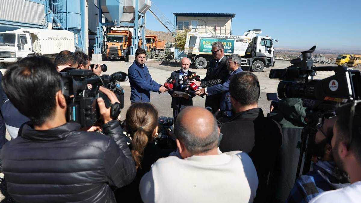 Kocasinan Belediyesi 1 Milyon 225 Bin Asfaltla Tarih Yazdı!3