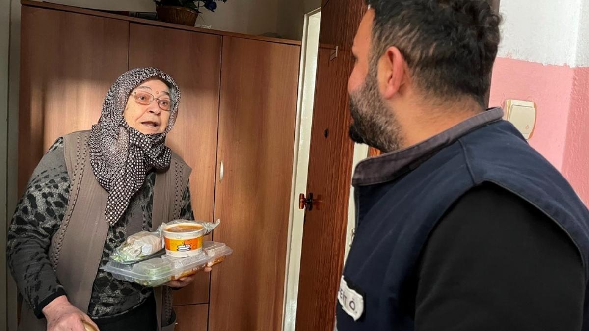 Kocasinan Belediyesi 65 Yaş Üstü Sıcak Yemek3