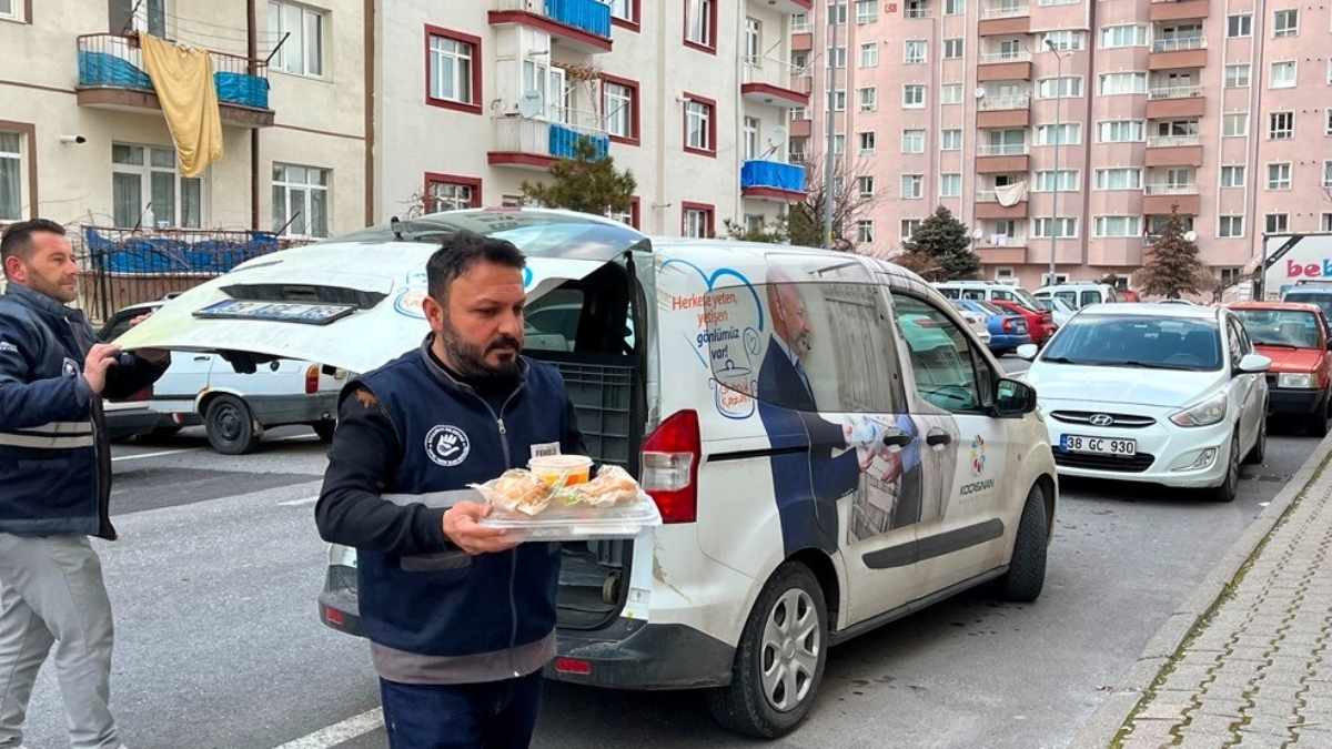 Kocasinan Belediyesi 65 Yaş Üstü Sıcak Yemek4