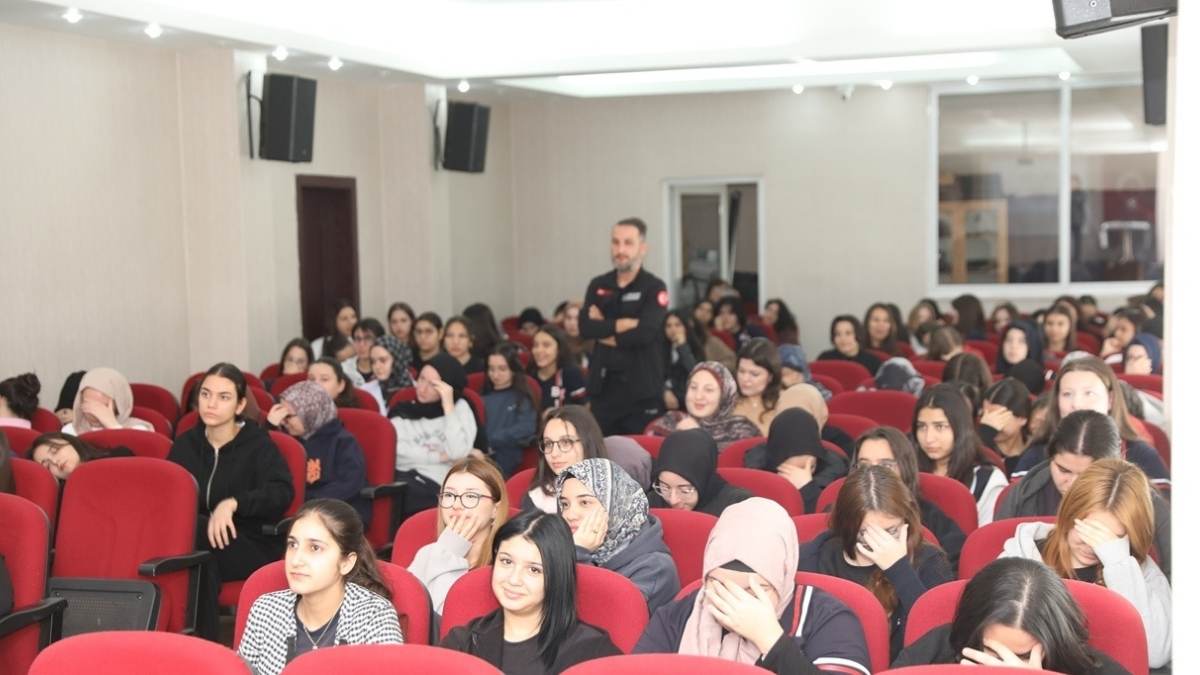 Kocasinan Belediyesi Okullarda Afet Ve Acil Durum Eğitimi Başlattı5