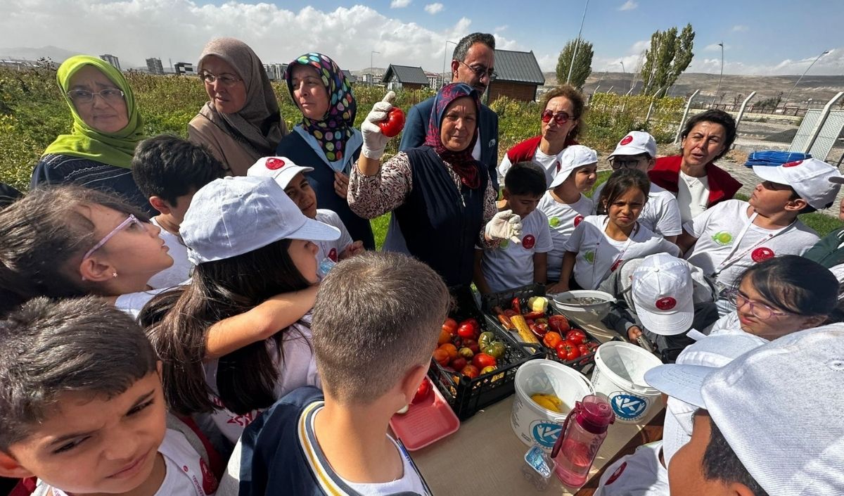 Kocasinan Belediyesi’nden Öğrencilere “Ata Tohumu” Eğitimi (5)
