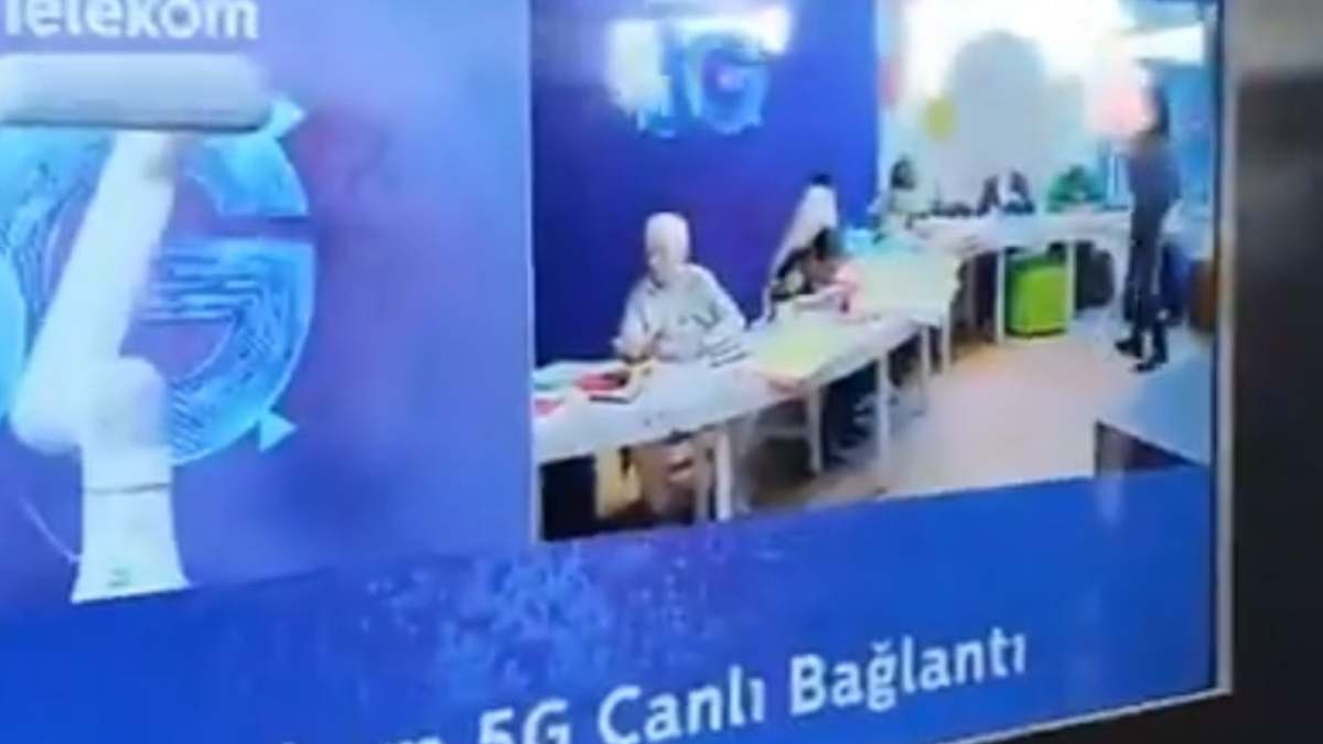 Kültür Ve Teknoloji El Ele Bakan Ersoy 5G Çağını Başlattı!2