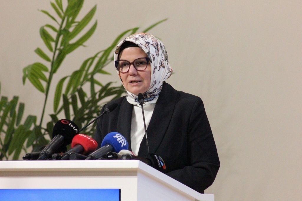 Mahinur Aile Bakanı (1)-1