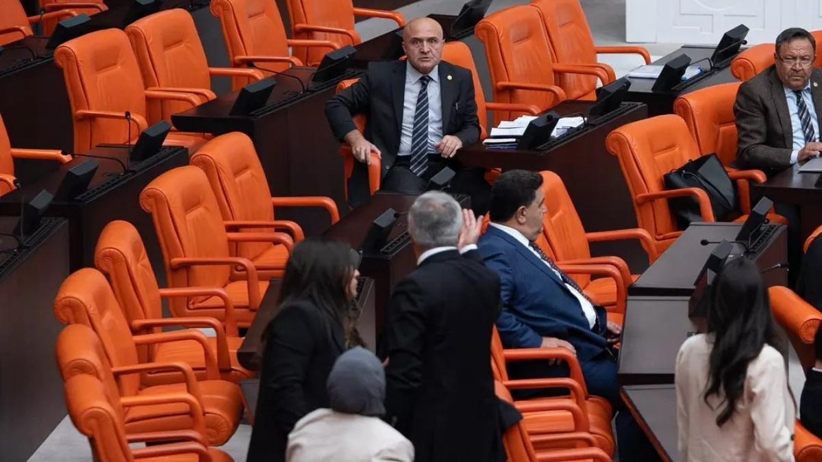 Meclis Iyi Parti Dem Kavga Tartışma