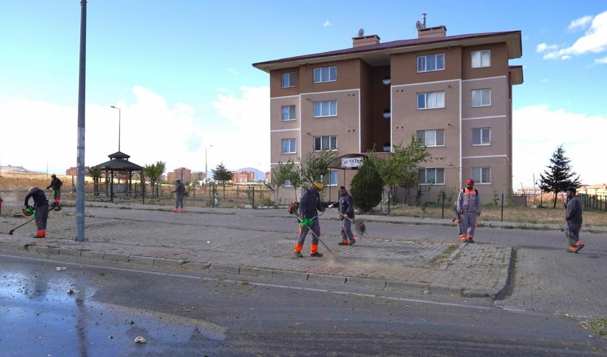 Melikgazi Sonbahar Temizligi Basladi (1)