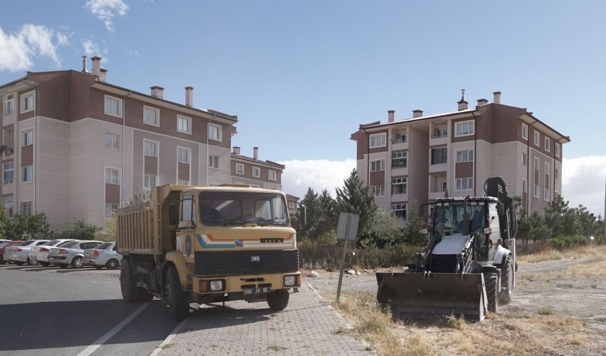Melikgazi Sonbahar Temizligi Basladi (4)