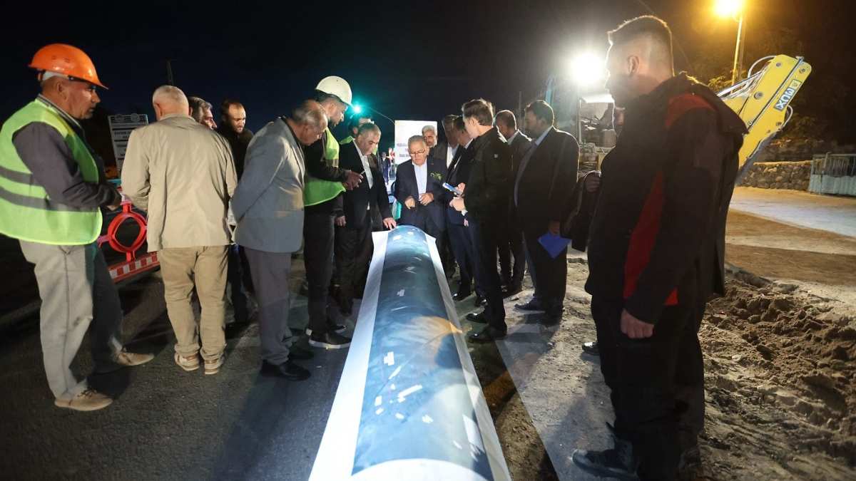 Memduh Buyukkilic Gece Mesaisi (2)