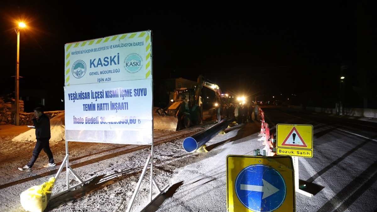 Memduh Buyukkilic Gece Mesaisi (3)