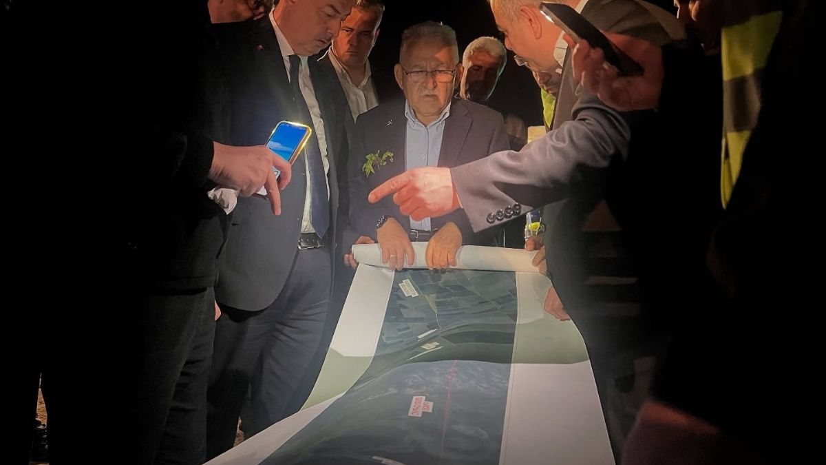 Memduh Büyükkılıç Yeşilhisarda (3)