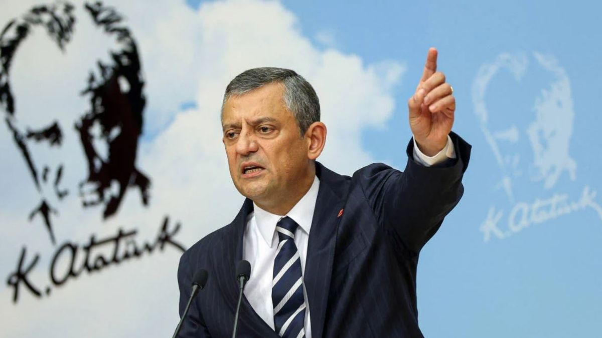 Özgür Özel