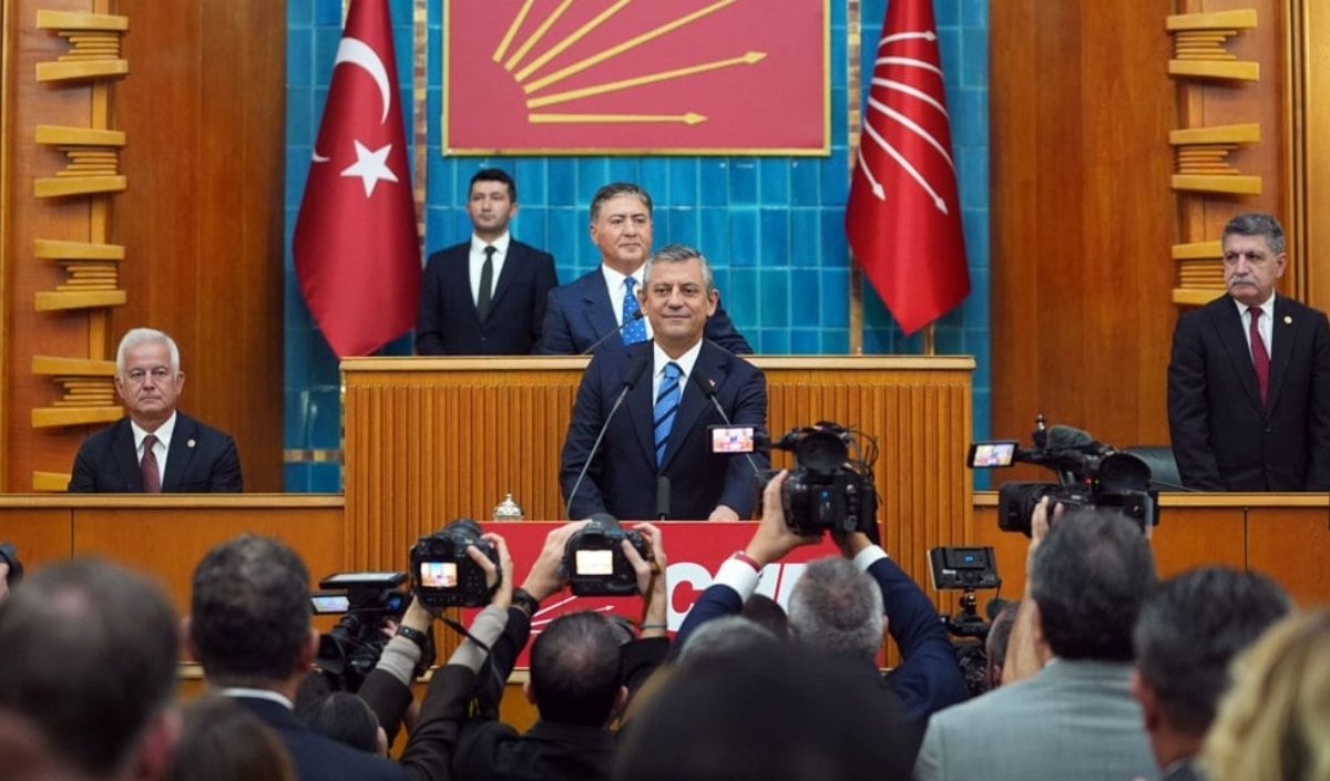 Özgür Özel’den Bahçeli’ye Sert Yanıt ‘Alnını Karışlarım!’ (2)