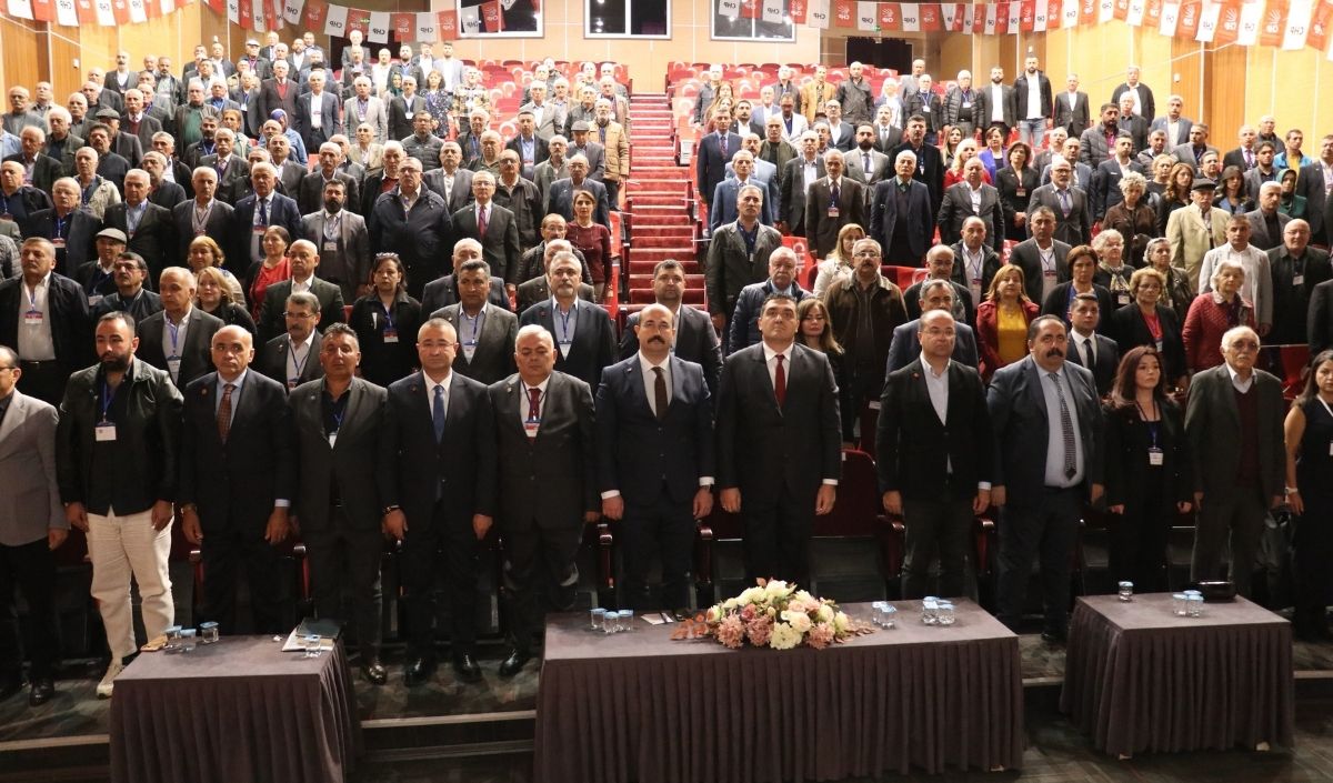 Sivas Chp İl Kongresi'nde Etek Krizi (3)