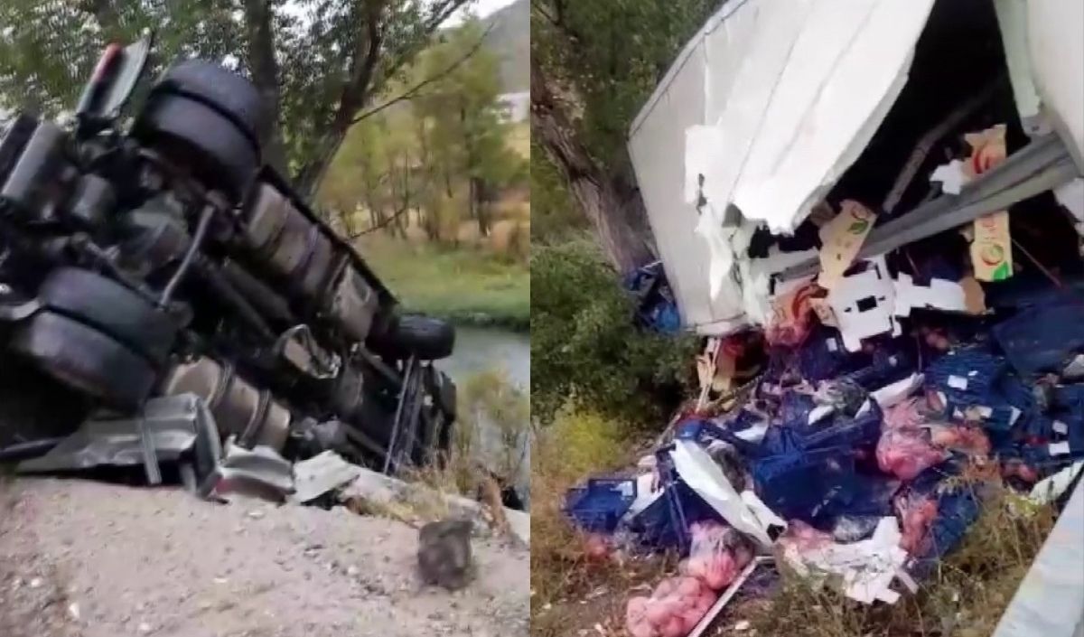 Sivas’ta Sebze Yüklü Tır Devrildi (1)