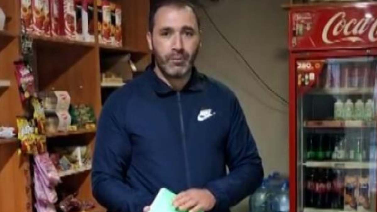 Sivas'ta Veresiye Defterini Yakan Hayırsever Tüm Borçları Ödedi3