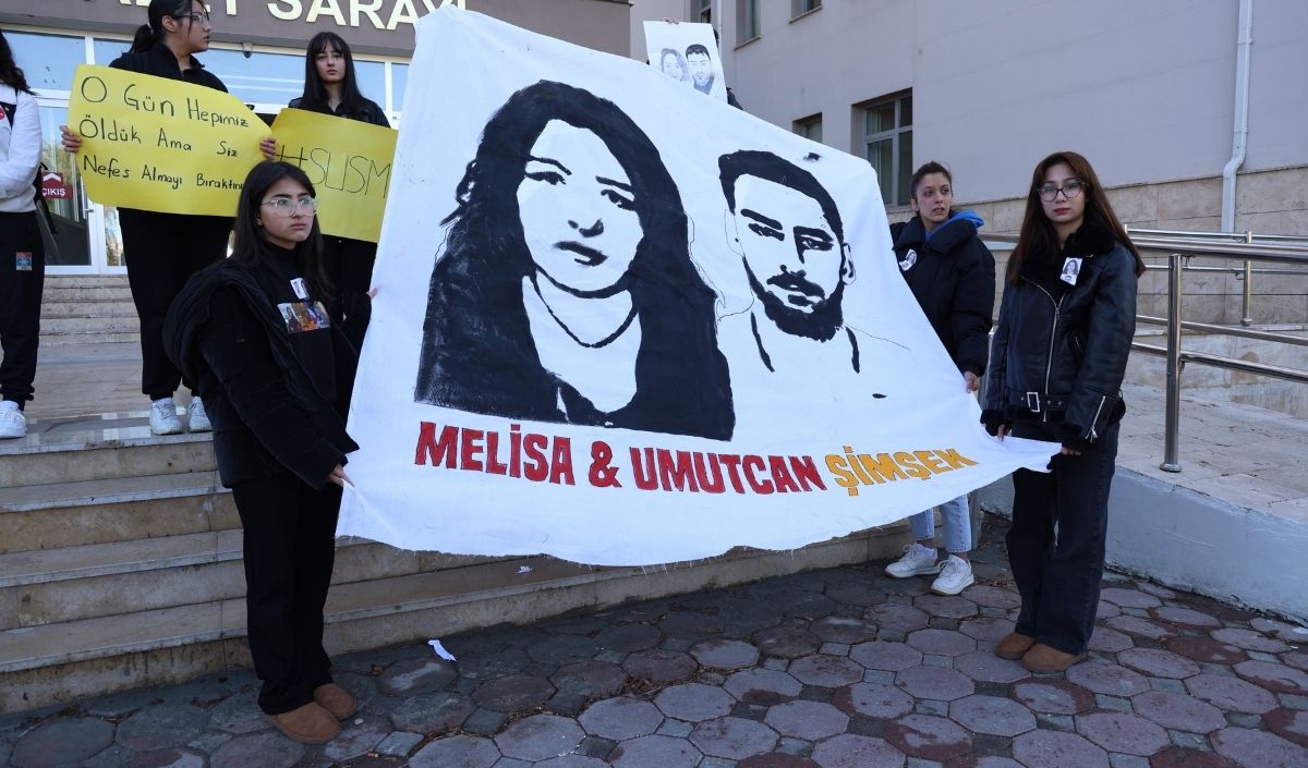 Sivas’taki Iki Kardeşin Vahşice Öldürülmesi . (1)