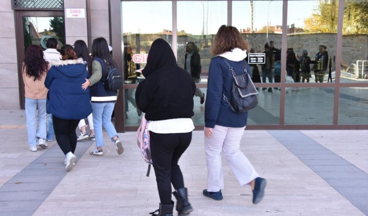 Üniversite Öğrencisi 100 Milyonluk Vurgun (2)