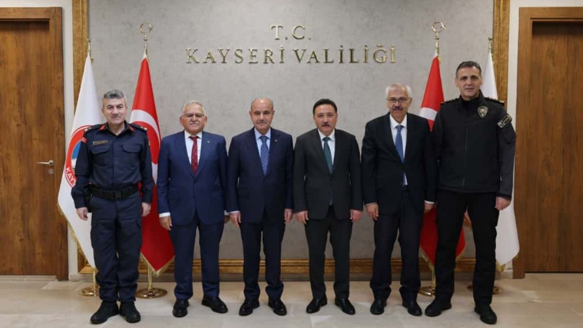 Vali Içişleri (3)