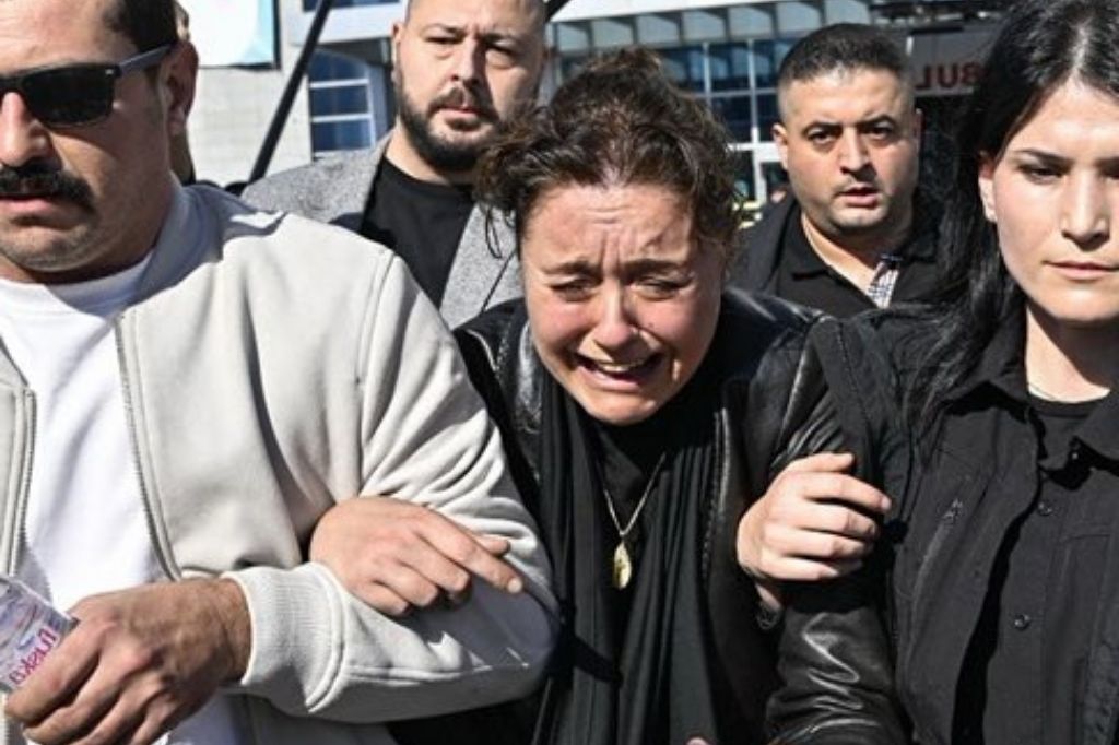 Yasemi̇n Mi̇nguzzi̇ Ahmet Mi̇zguzzi̇ (1)