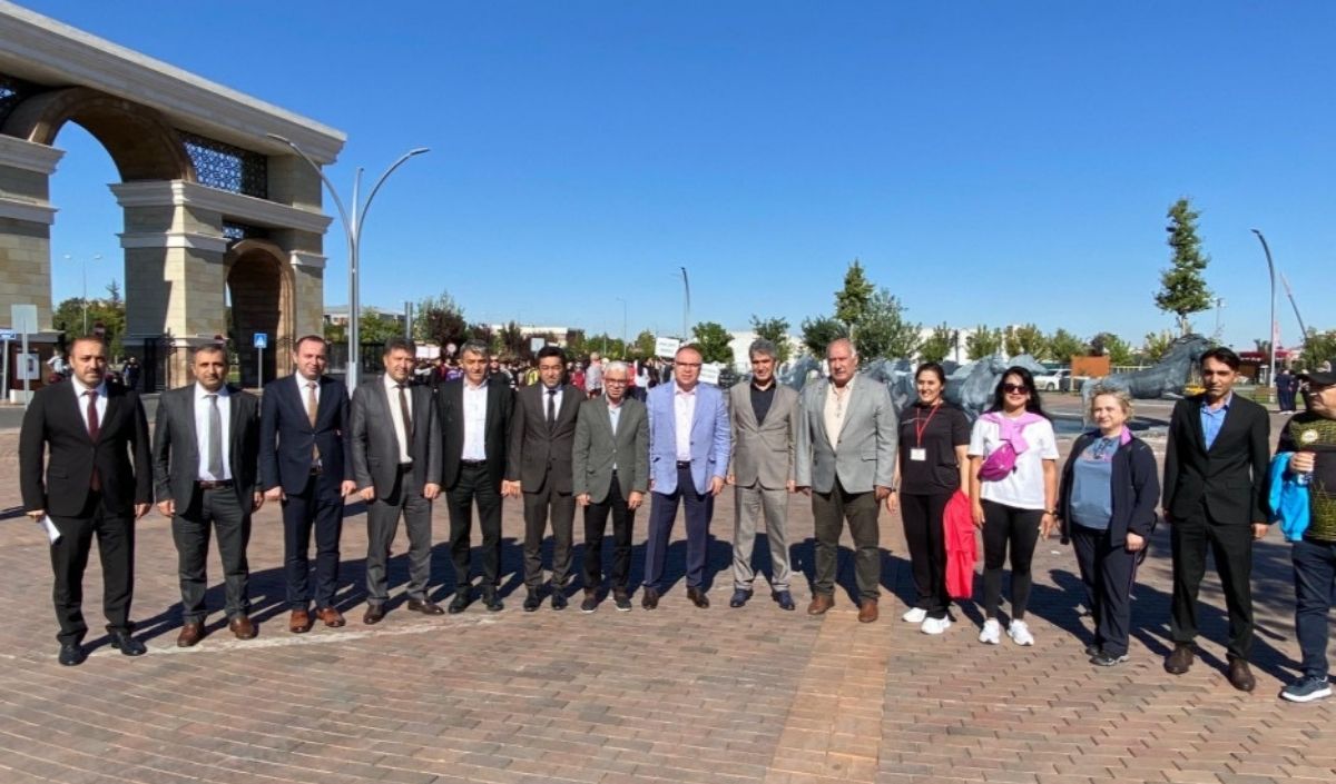 Yerel5 Ekim Dunya Yuruyus Gunu Kayseride Kutlandi