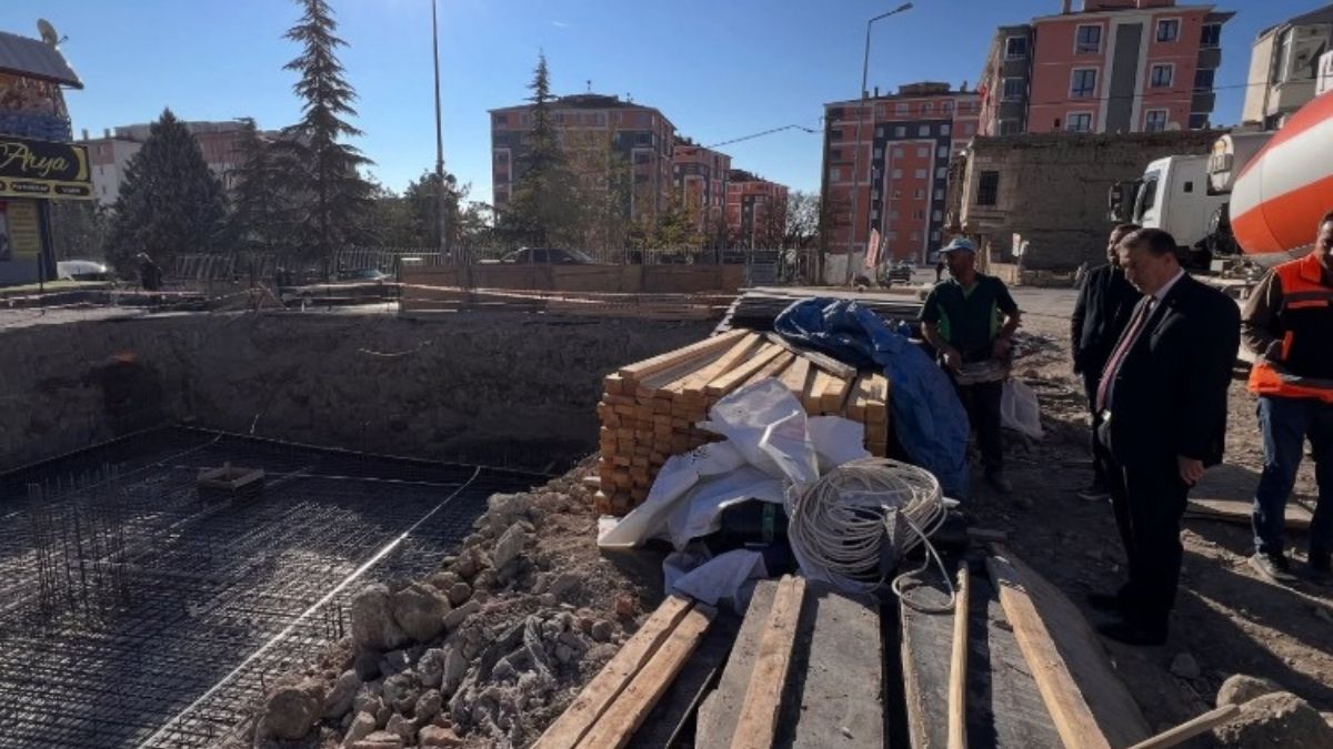 Yeşilhisar'da Yeni Çarşı (3)