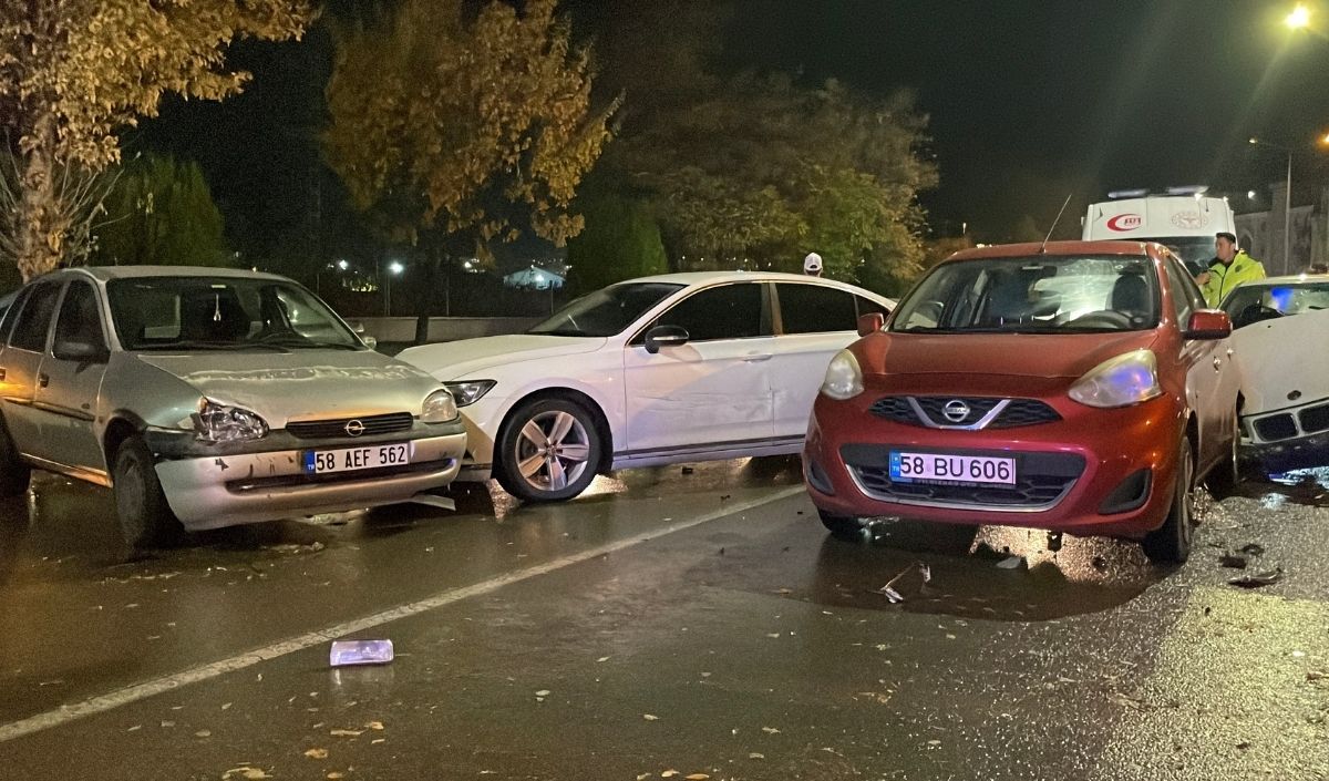 Zincirleme Kaza 5 Araç Birbirine Girdi” (7)