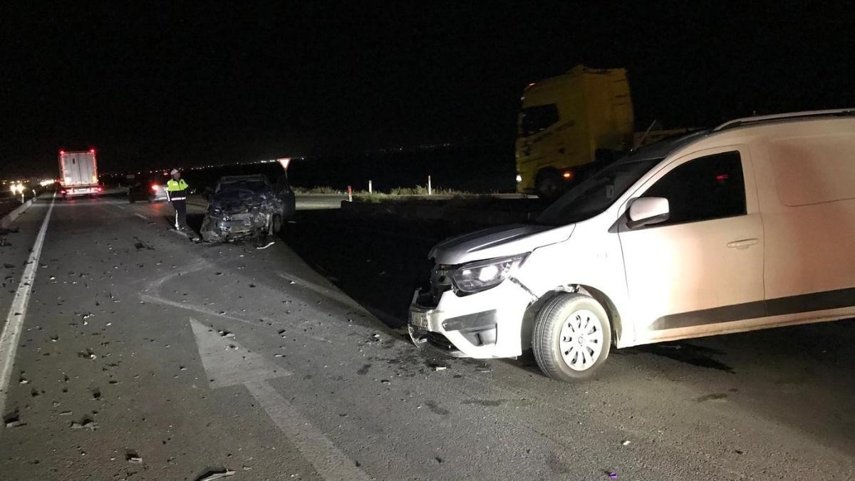 Konya Adana Kara Yolunda Zincirleme Kaza 6 Yaralı!2