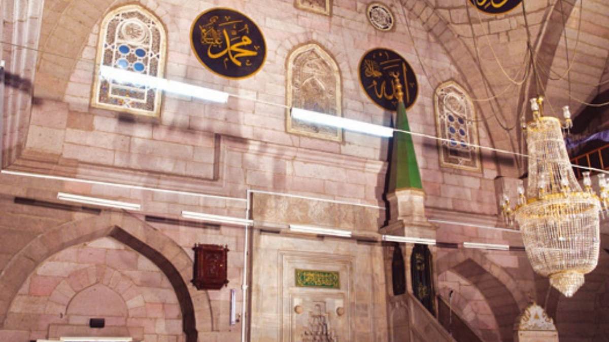 440 Yıllık Mirasın Ardındaki Sır Kurşunlu Camii’de Neler Oldu2