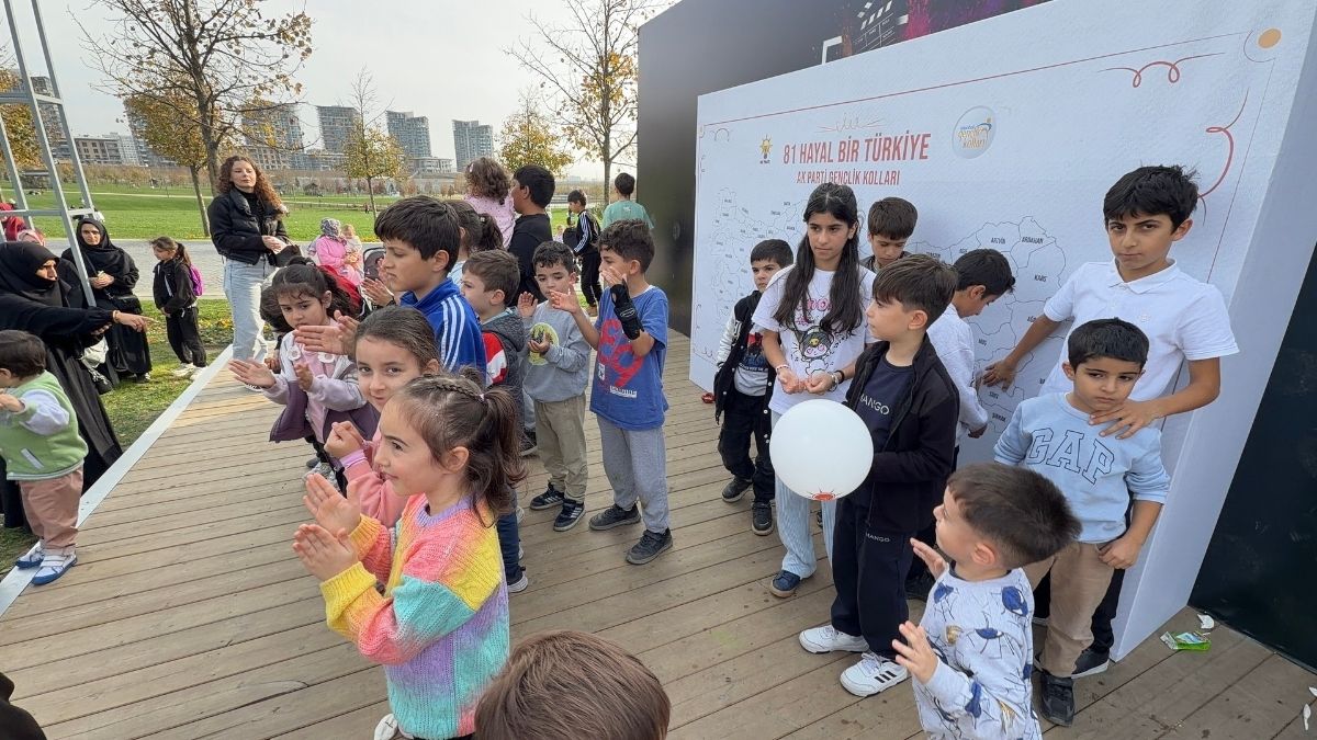 81 Il Tek Tek Renklendi Çocuklardan Barış Ve Umut Dolu Türkiye Hayali (3)