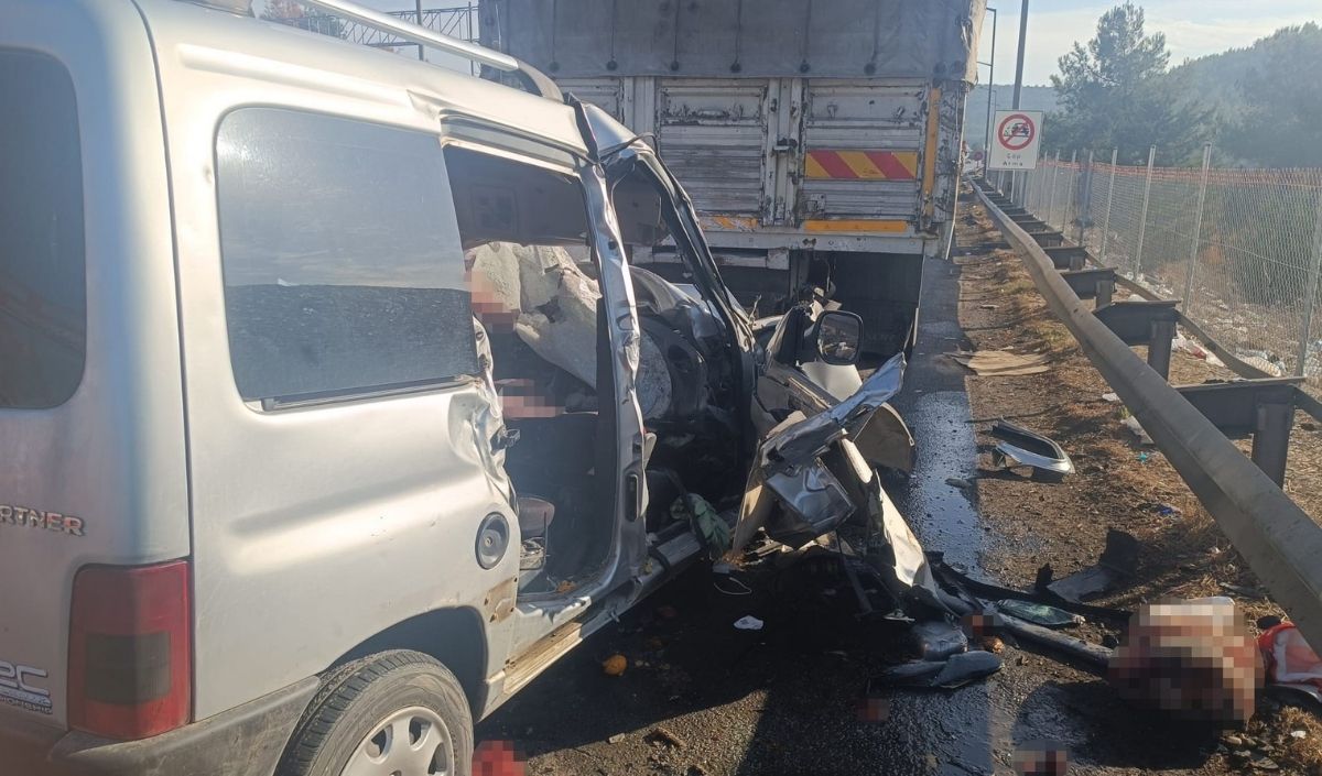 Adana Otoyolunda Kaza! 3 Ölü 3 Yaralı (3)