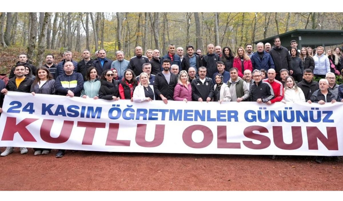 Bakan Tekin Öğretmenlerle Doğa Yürüyüşünde Buluştu (1)