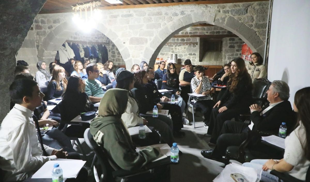 Başkan Palancıoğlu, Mektep Melikgazi Öğrencileriyle Buluştu (1)