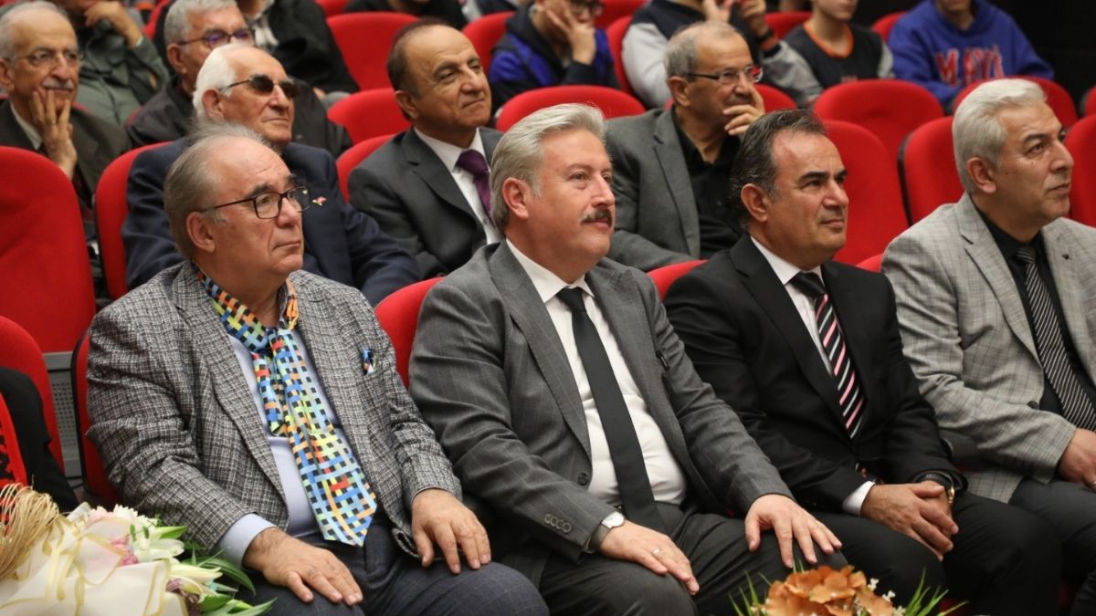 Başkan Palancıoğlu'ndan Kayseri Lisesi Öğrencilerine Büyük Vizyon Dersi Sizden Bakanlar Çıkacak! (3)