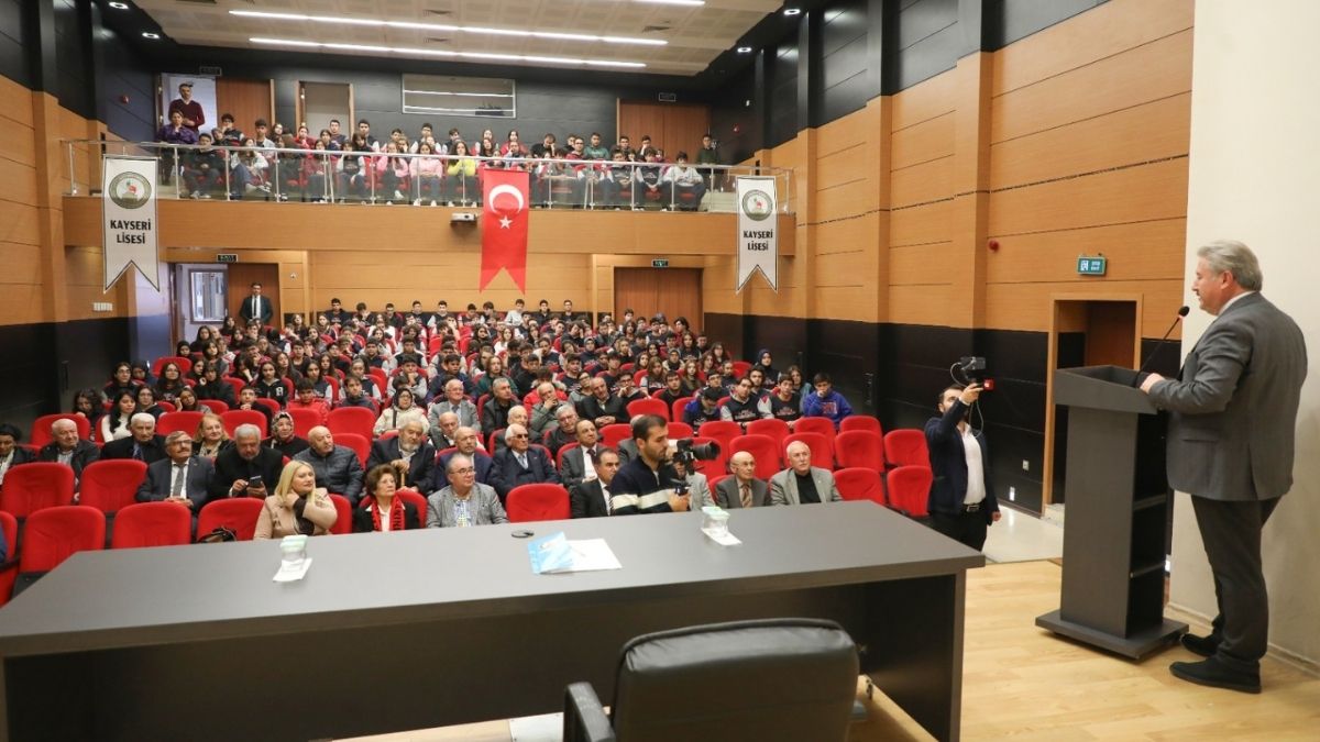 Başkan Palancıoğlu'ndan Kayseri Lisesi Öğrencilerine Büyük Vizyon Dersi Sizden Bakanlar Çıkacak! (7)