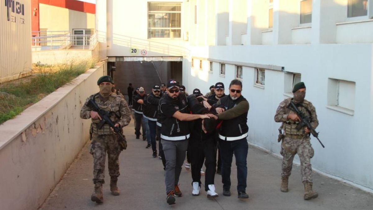 Bayağalar Çetesi (1)