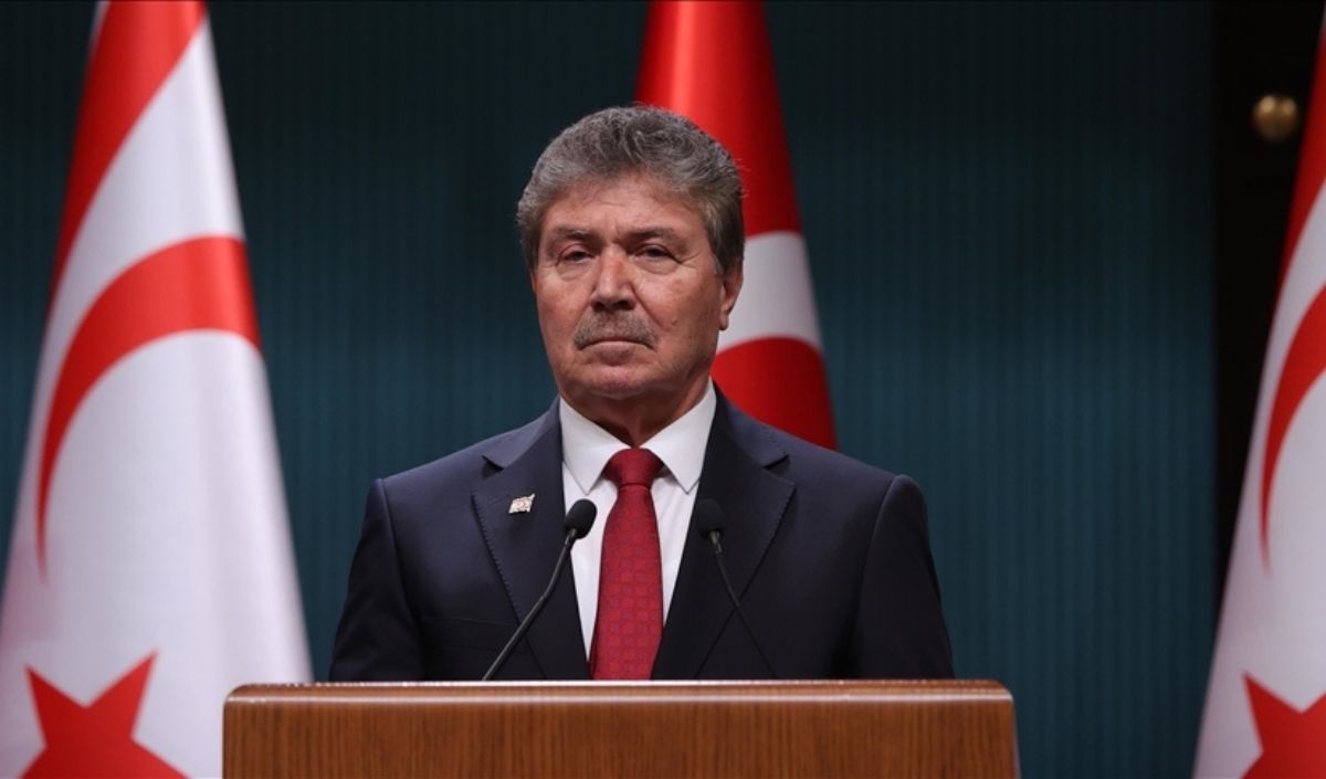 Chp Genel Başkanı Özgür Özel, Kktc Başbakanı Ünal Üstel Ile Görüştü (3)