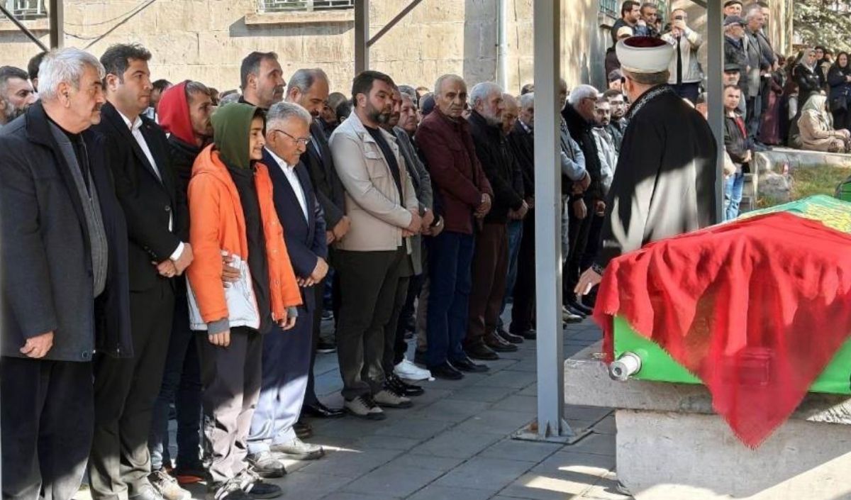 Ebru Kekilli Defnedildi (1)