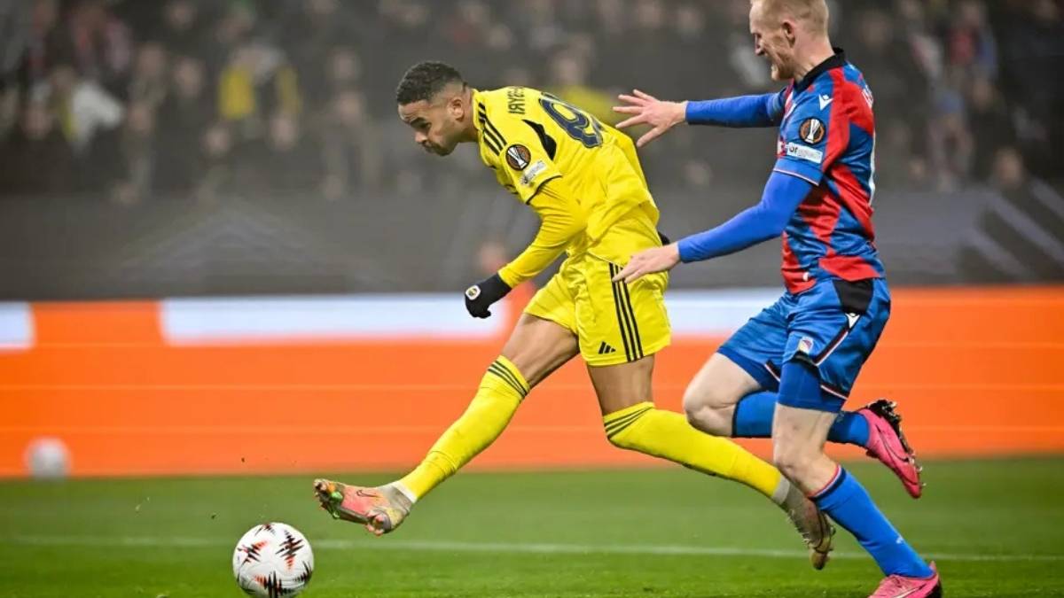 Fenerbahçe'de 8 Oyuncu Gidiyor (4)