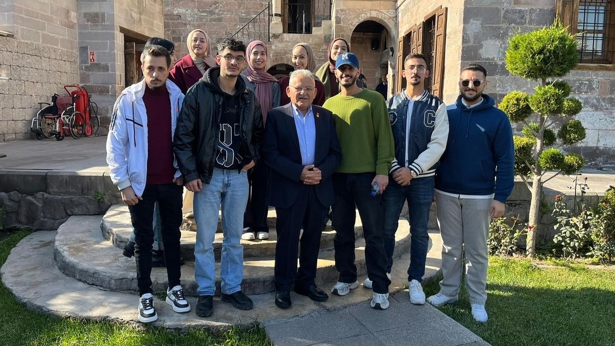 Kadına Şiddete Karşı Birlik Çağrısı Başkan Büyükkılıç’tan Turuncu Rozetli Mesaj (5)