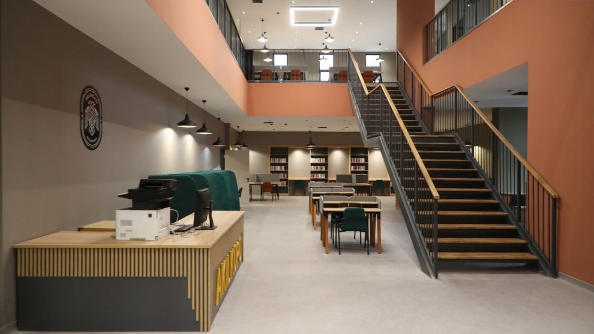 Kafeterya Sosyal Buluşmalar Ve Dinlenme Imkanı Sunacak Rahat Bir Kafeterya Alanı. (1)