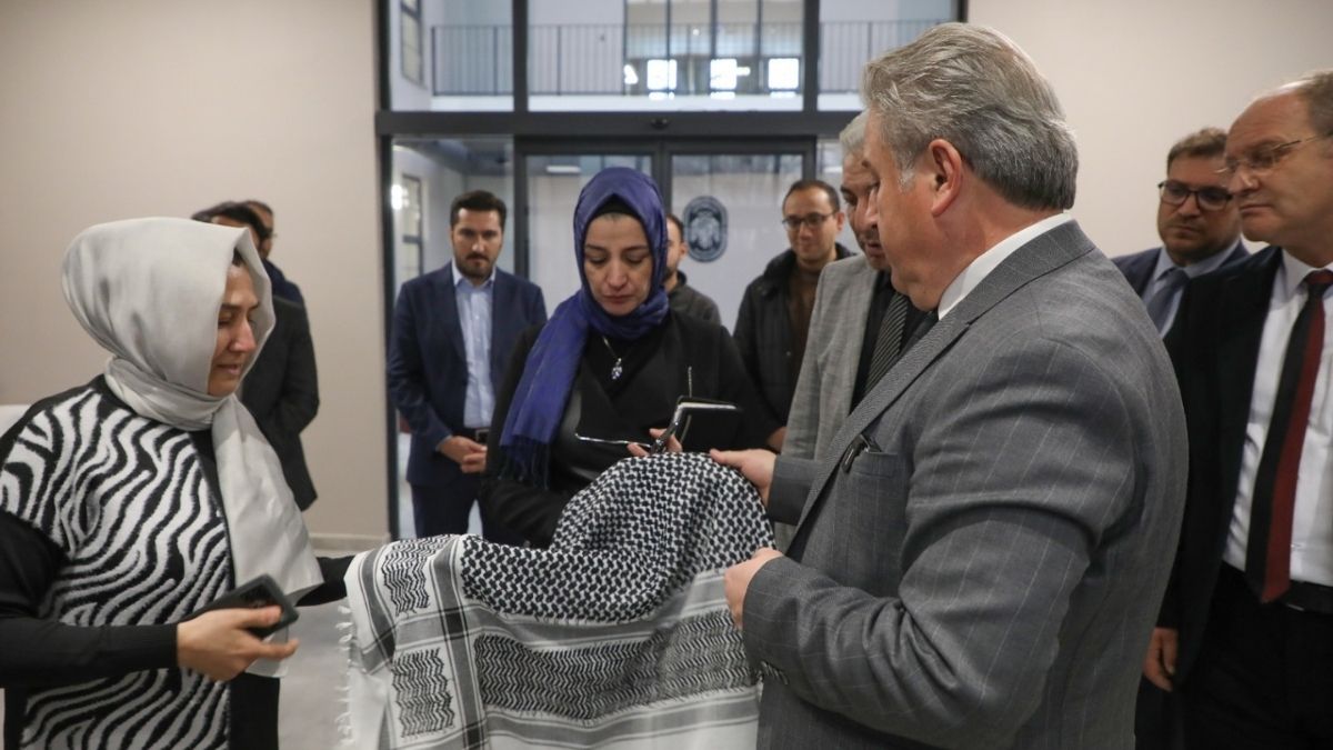 Kafeterya Sosyal Buluşmalar Ve Dinlenme Imkanı Sunacak Rahat Bir Kafeterya Alanı.