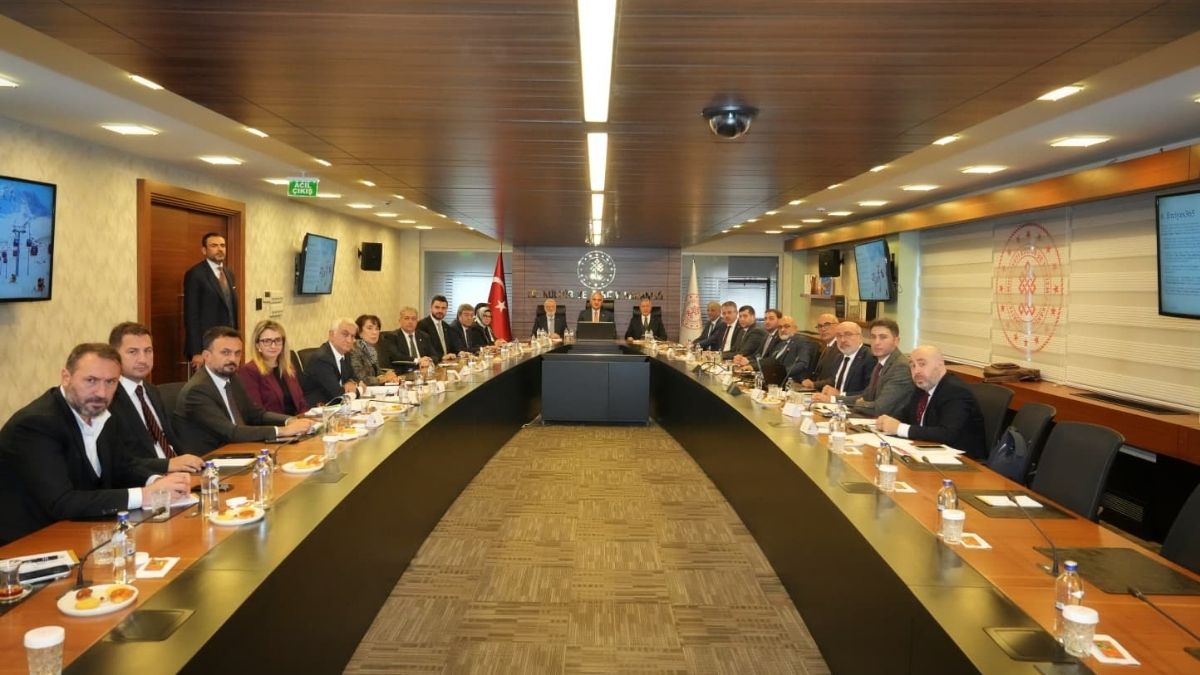 Kayseri Cazibe Merkezi Olacak! Master Planı Bakan Ersoy’a Sunuldu (3)