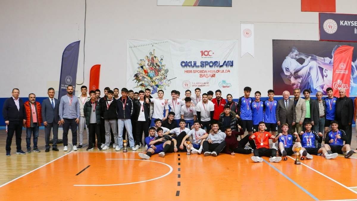 Kayseri Hentbolda Büyük Final Şampiyonlar Belli Oldu!4