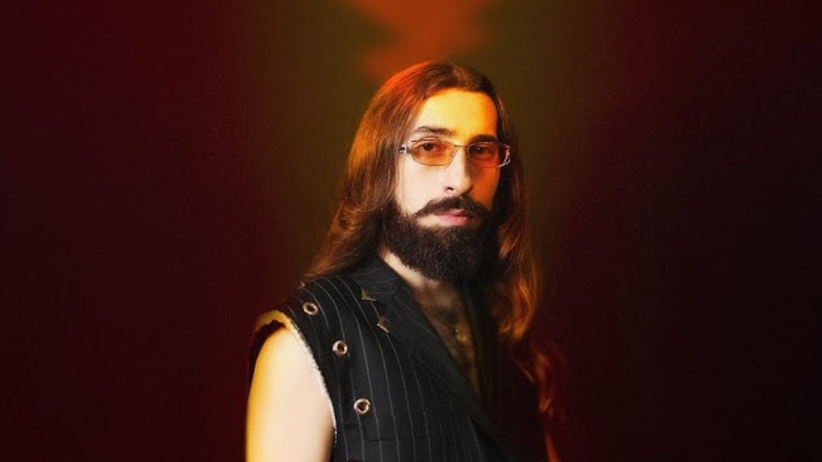 Kayseri’de Emre Fel Rüzgârı Esecek “Senden Güzeli Mi Var” Canlı Söylenecek!5